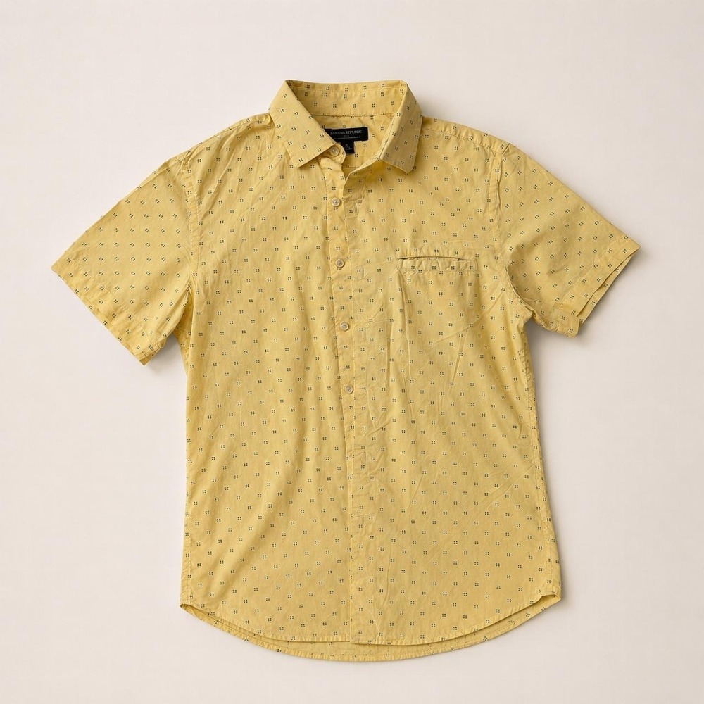 Banana Republic butter yellow short sleeve button up shirt Size S